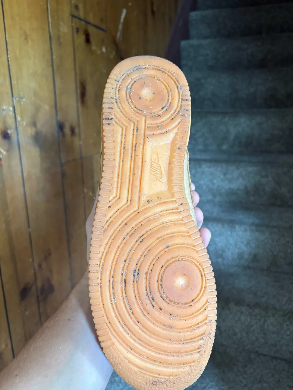 Nike high top shoe w gum bottom